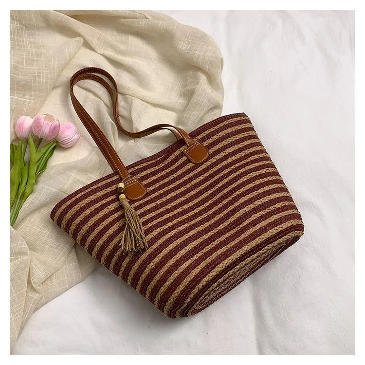 Woven large capacity women's tote bag in contrast colour with oval shape and zipper pocket