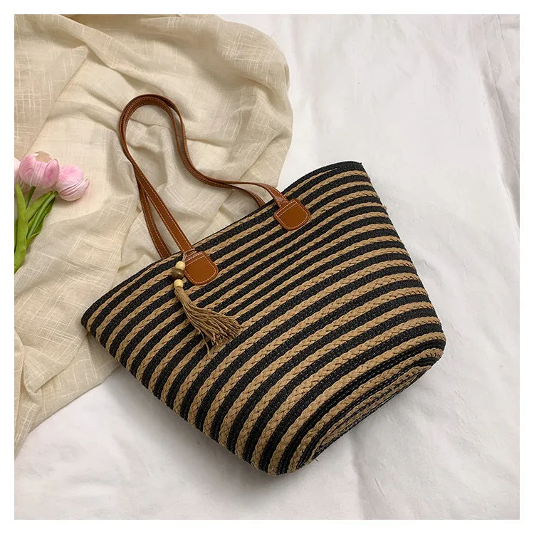 Woven large capacity women's tote bag in contrast colour with oval shape and zipper pocket