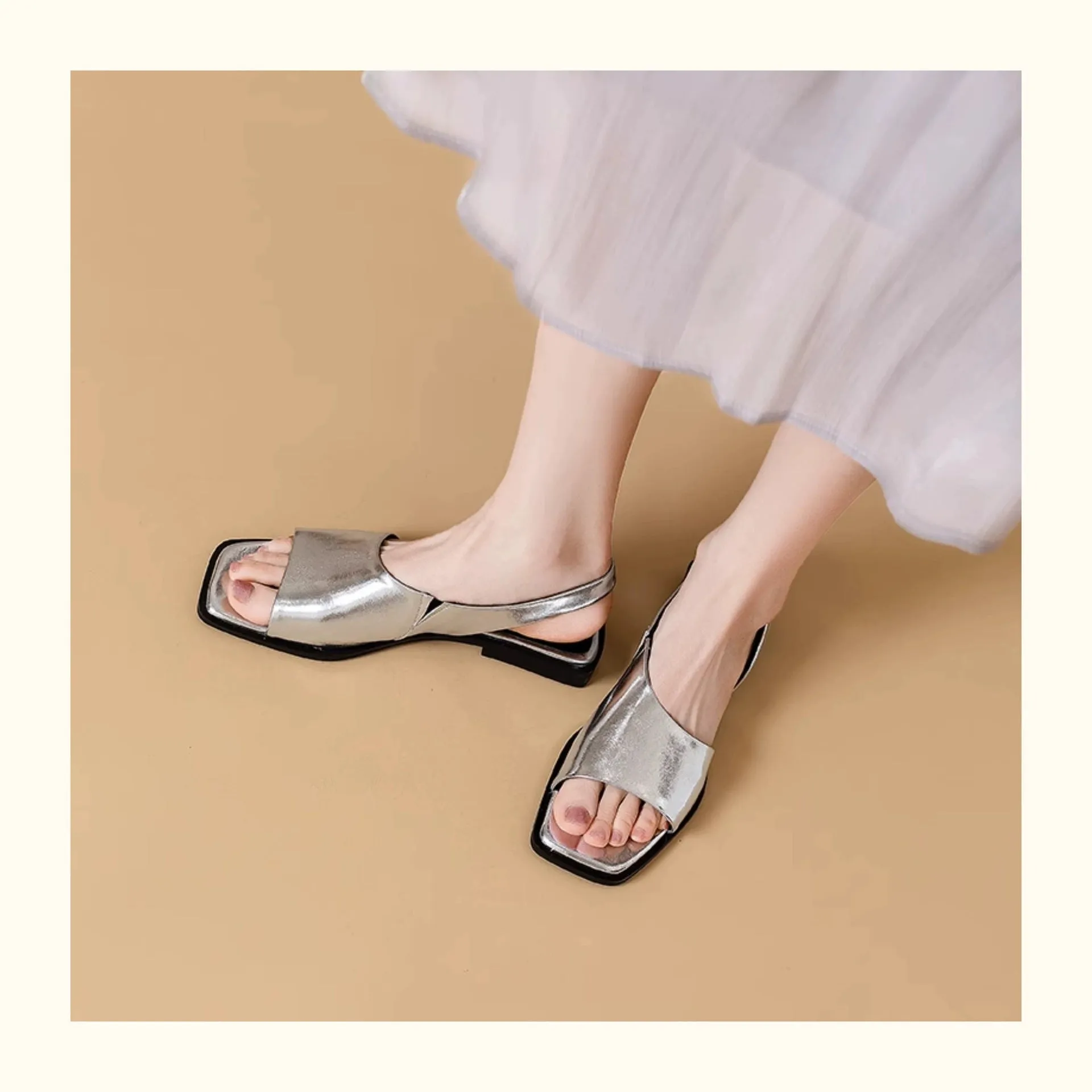 Outdoor square heel Roman sandals in beige with PU upper and square toe shape