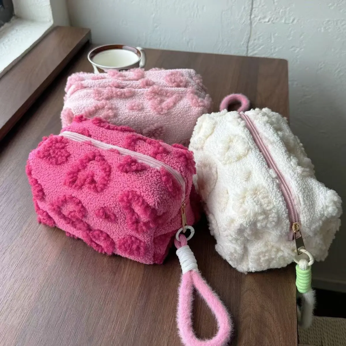 Jacquard plush cosmetic bag in milky white with large capacity and love pattern