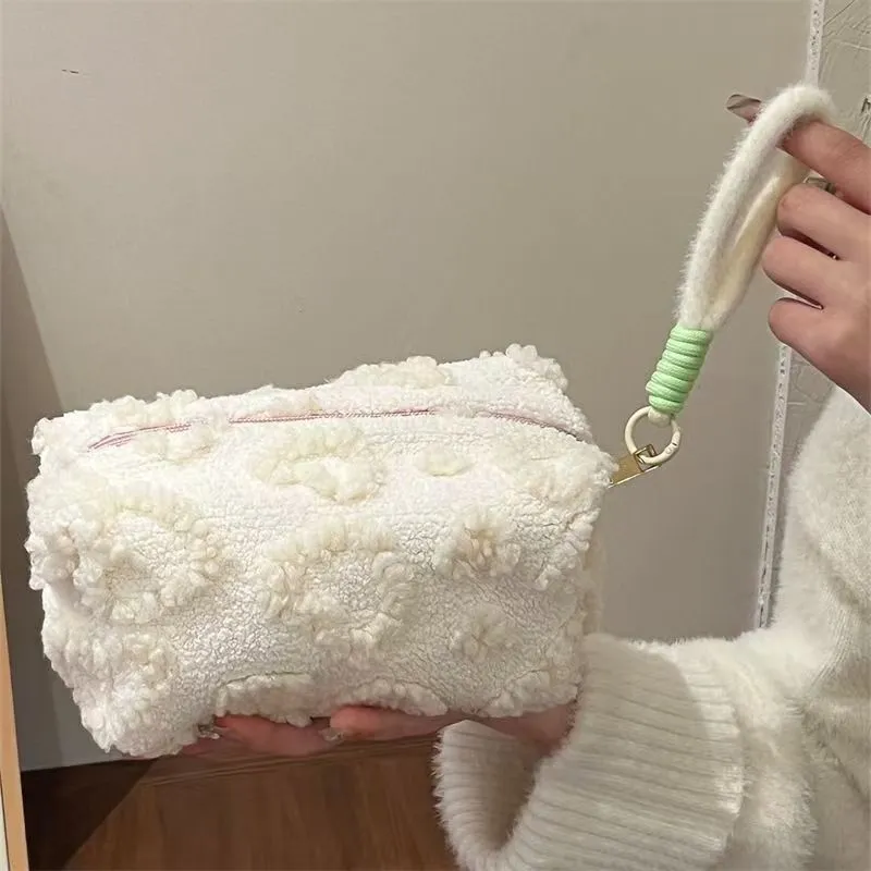 Jacquard plush cosmetic bag in milky white with large capacity and love pattern