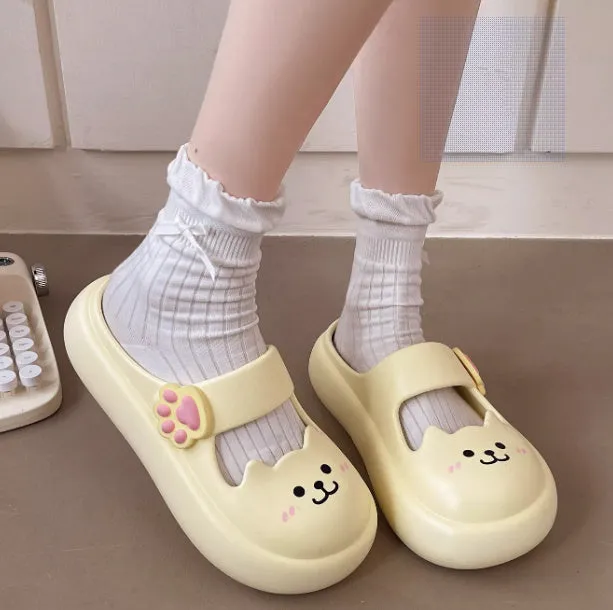 Cartoon closed-toe EVA slippers in white with thick non-slip sole