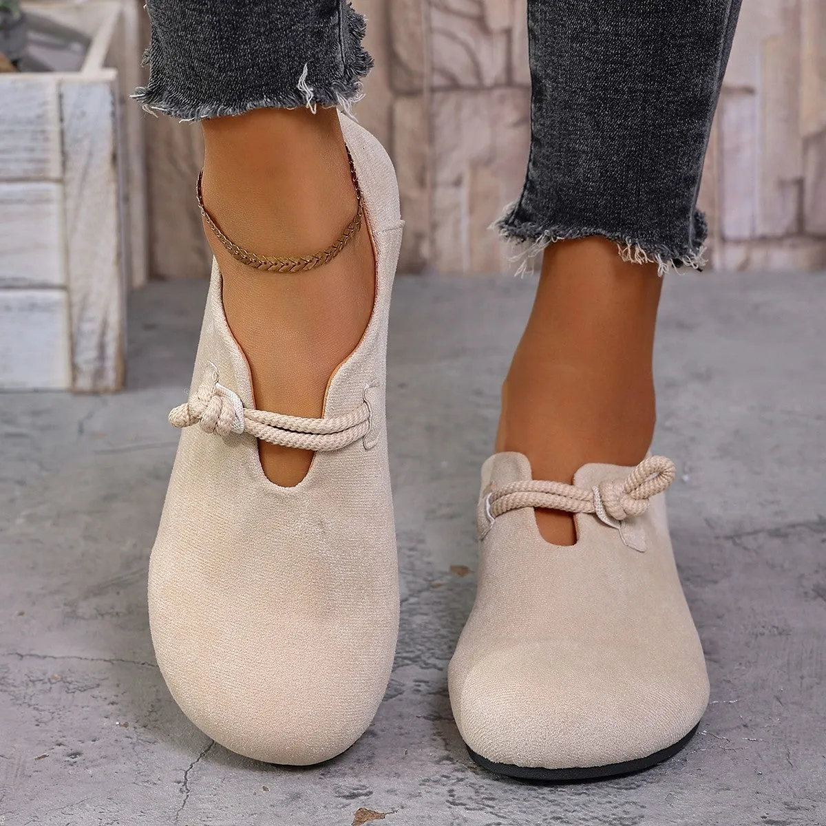 Round head slip-on full-cover solid colour suede flat shoes with flat heel and rubber sole