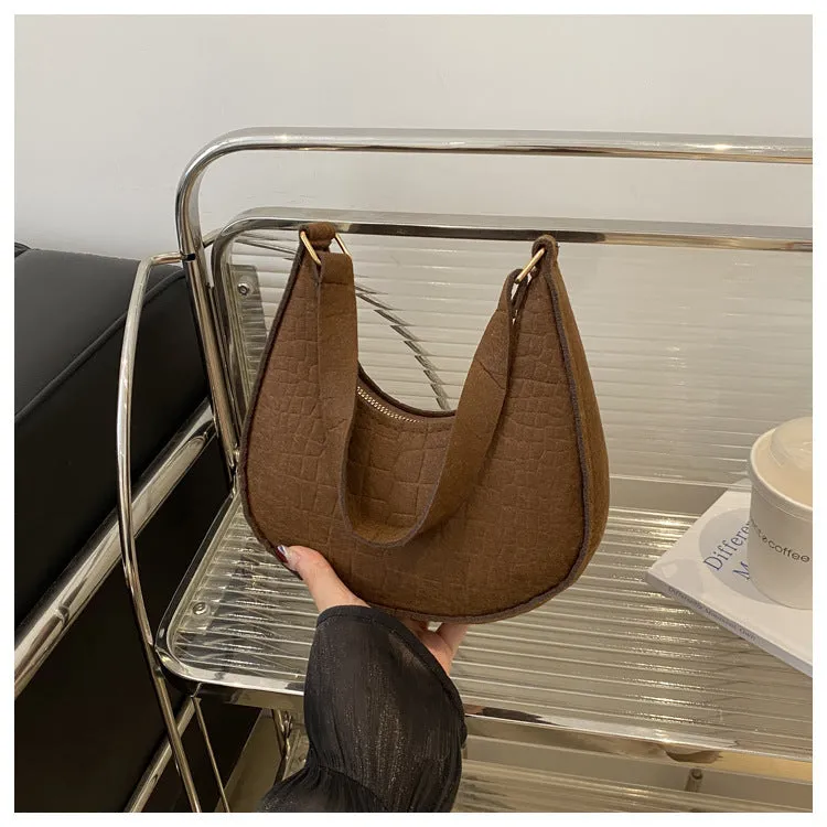 Casual felt shoulder handbag in Korean style, free size, available in multiple colours including orange red and khaki