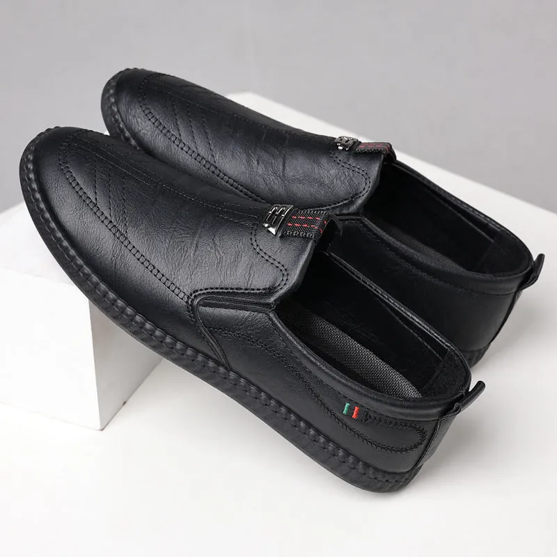 Men's casual solid colour low top leather shoes with round toe, available in black and brown sizes 39-44