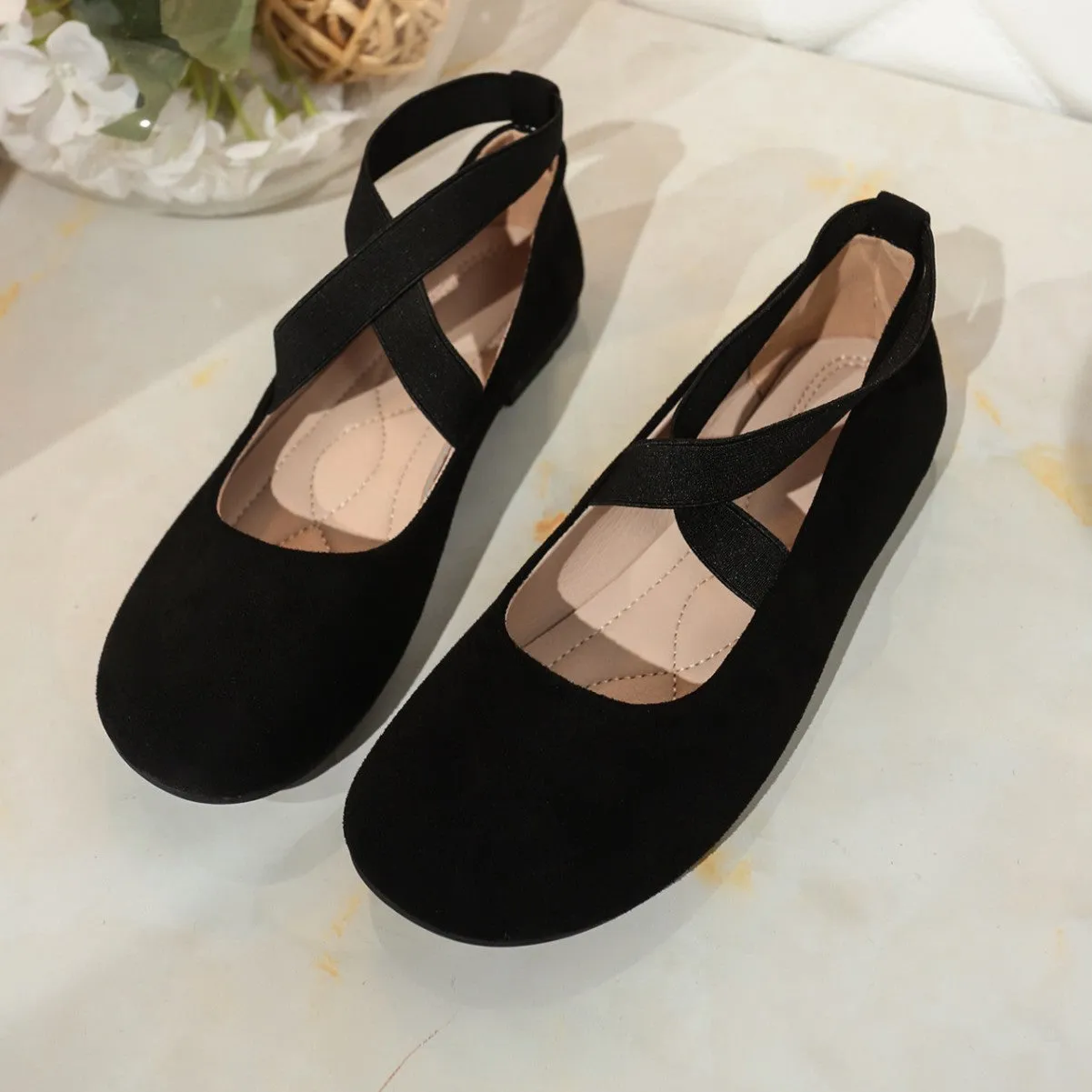 Plus size round toe flat bottom women's shoes in black with ankle bandage cloth and cotton cloth upper