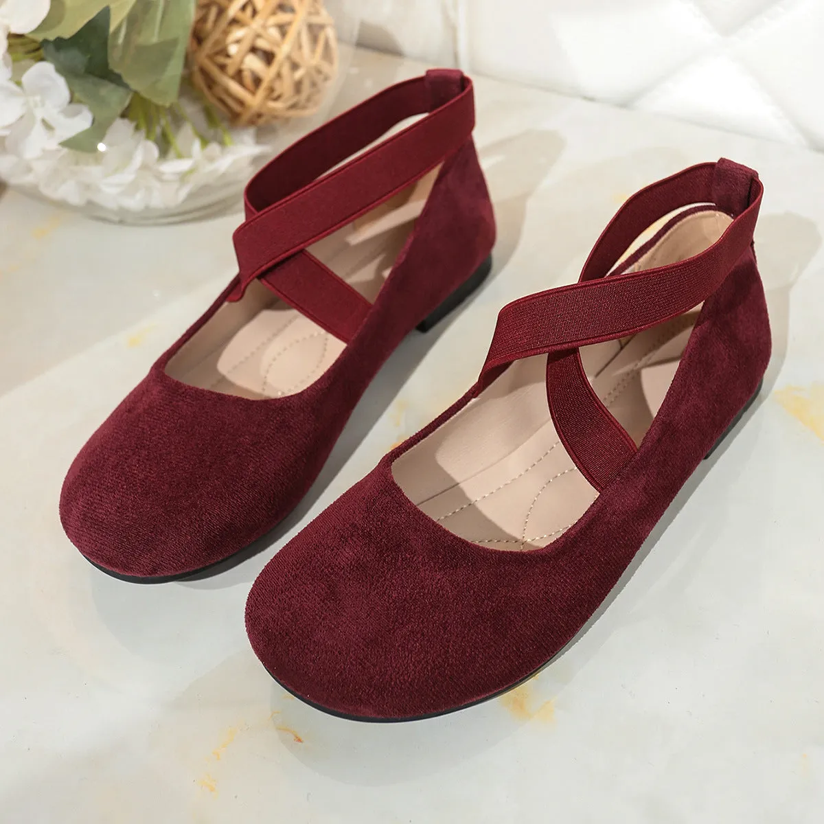 Plus size round toe flat bottom women's shoes in black with ankle bandage cloth and cotton cloth upper