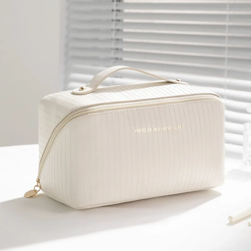 22.5cm vertical pattern pillow makeup bag in PU material with cubic shape