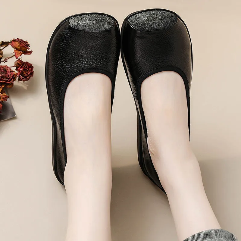 Women's first layer cow leather flat heel pumps in solid colour with rubber sole