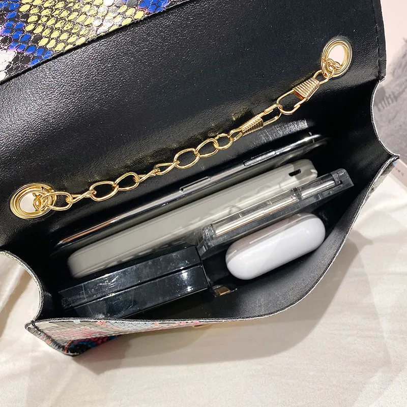 Rainbow Cloud Mist chain bag clamshell handbag PU leather crossbody in light gray with snake texture and chain detail