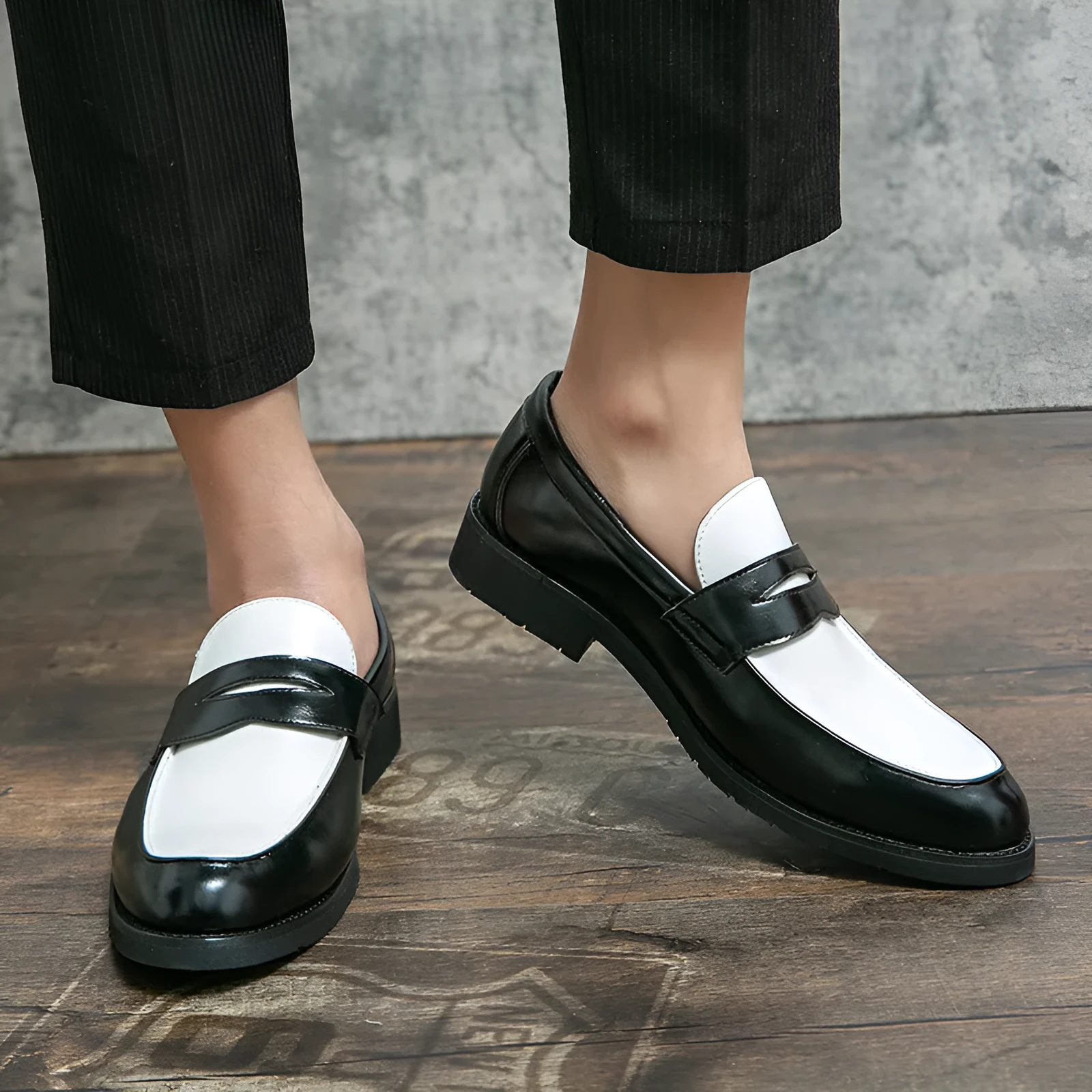 Men's low-top formal office shoes with pointed toe, PU upper, and rubber sole