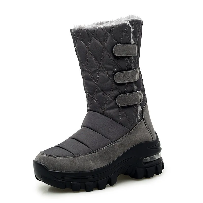 Women's outdoor plus velvet high top snow boots in black with PU air cushion sole and 5cm heel
