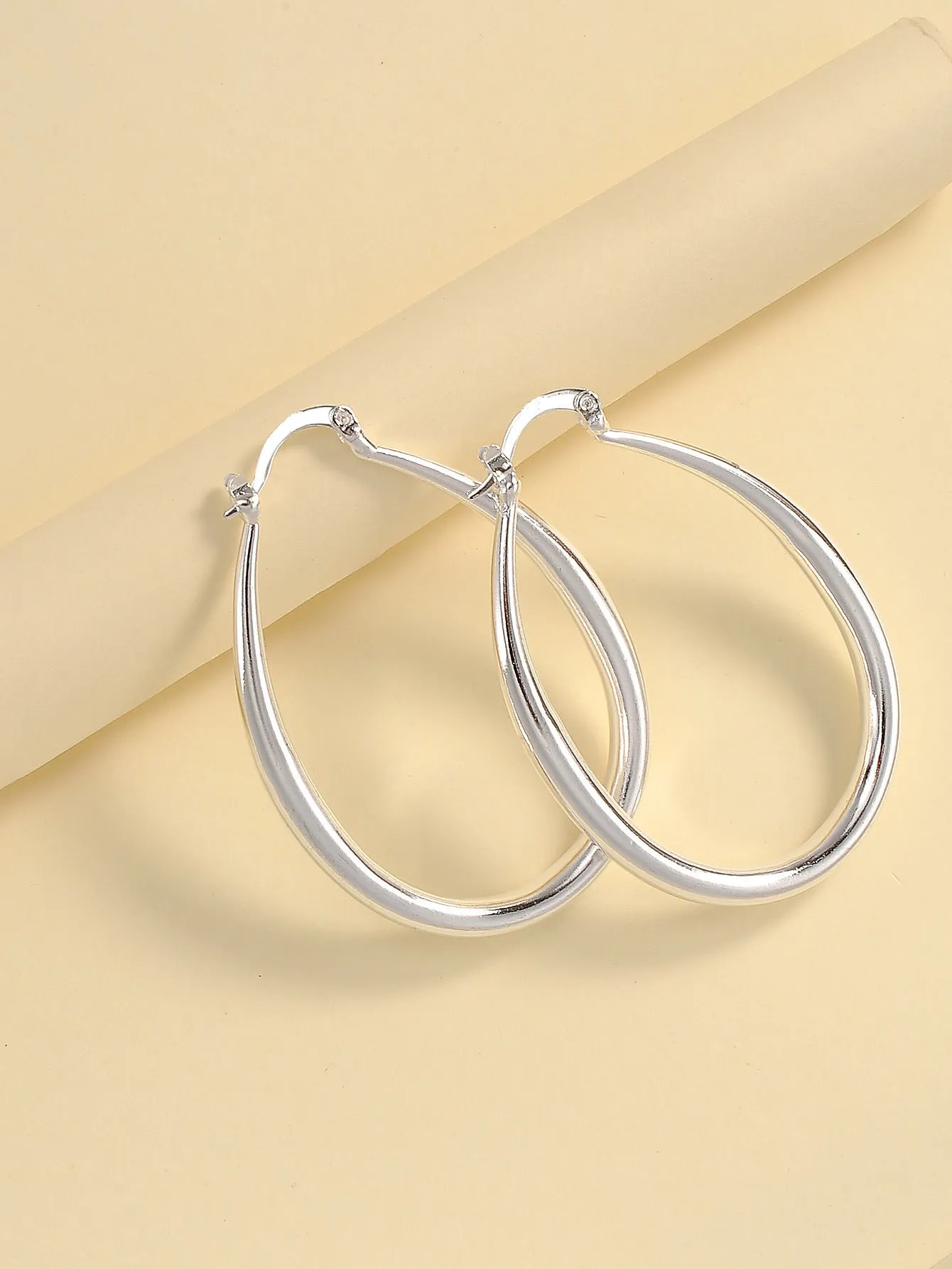 Geometric oval earrings for women, gold electroplated metal with alloy inlaid artificial gems