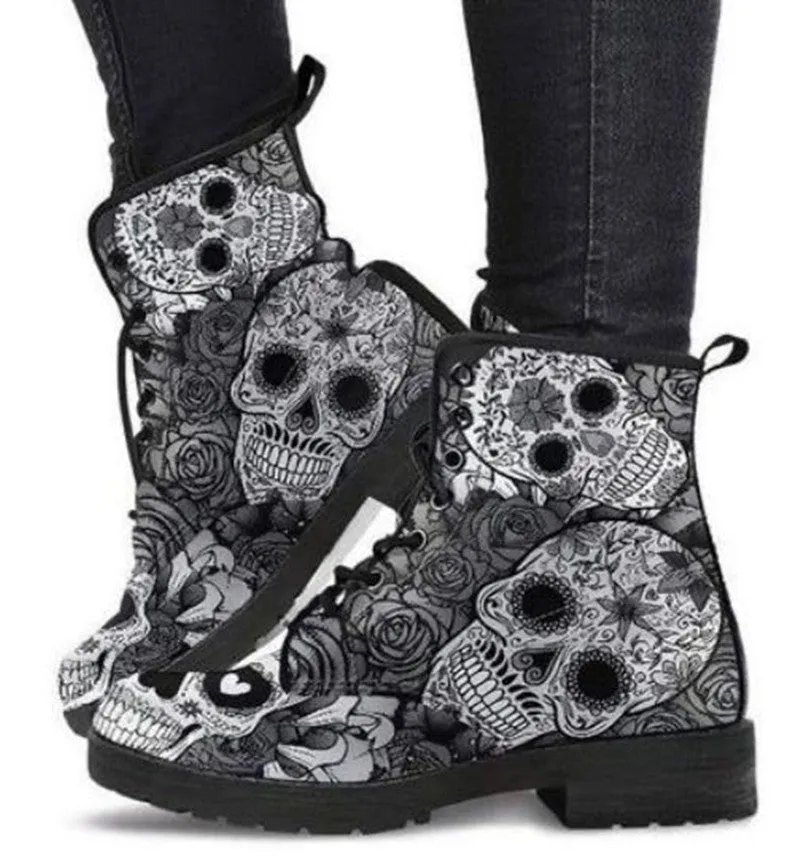 Women's printed high-top martin boots with artificial PU upper, round toe, lace-up front, low square heel, in purple colour