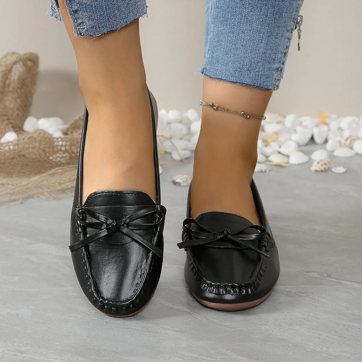 Casual bowknot flat shoes women soft-soled loafers slip-on round toe patent leather black