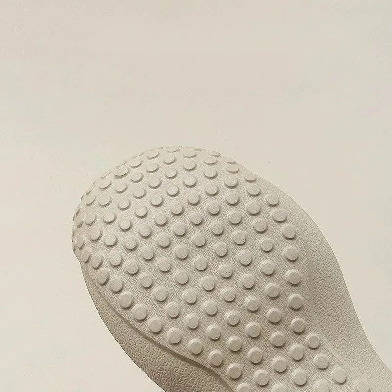 Fashion thick-soled EVA clogs slippers in black for women and men, non-slip indoor outdoor beach shoes with wrapped toe