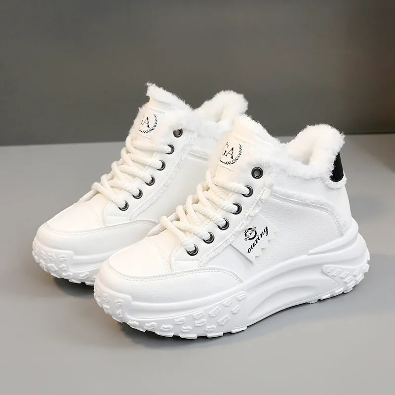 Ladies casual low top sneakers in white with thick rubber sole and round toe