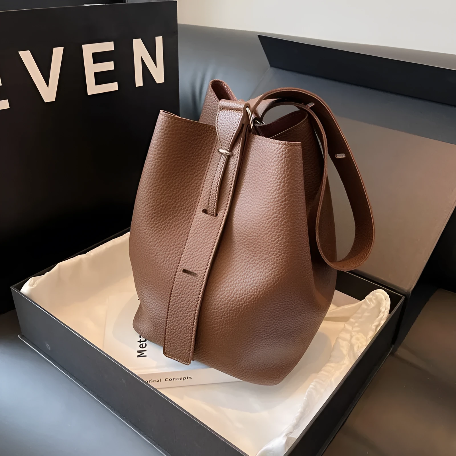 Retro niche bucket bag women PU square vertical 33x29x20cm double strap black colour