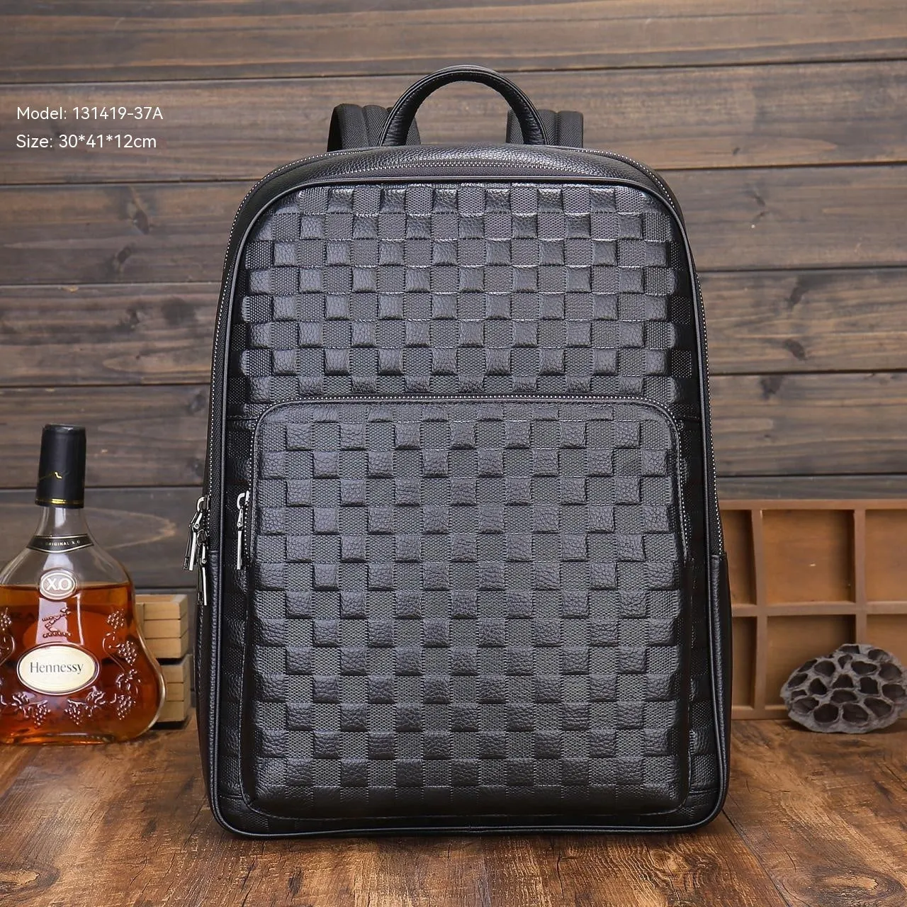 Genuine leather men's business commute bag black with contrast colour trim and airpillow straps
