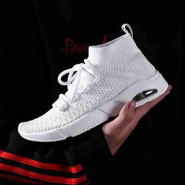 Lynx sneakers in black, gray, red, and white, breathable canvas upper, lace-up design, sizes 39-46