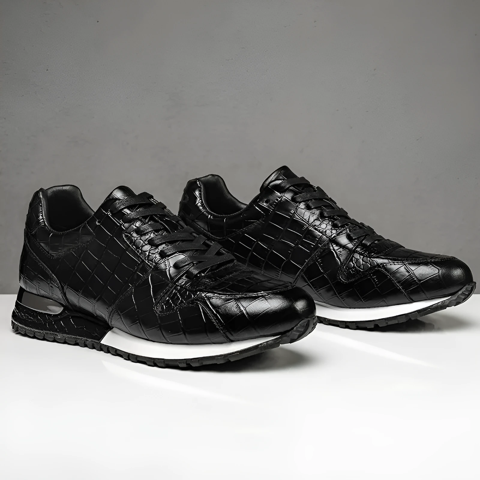 Crocodile pattern elevated leather shoes for men, wedge heel, sheepskin lining, black colour