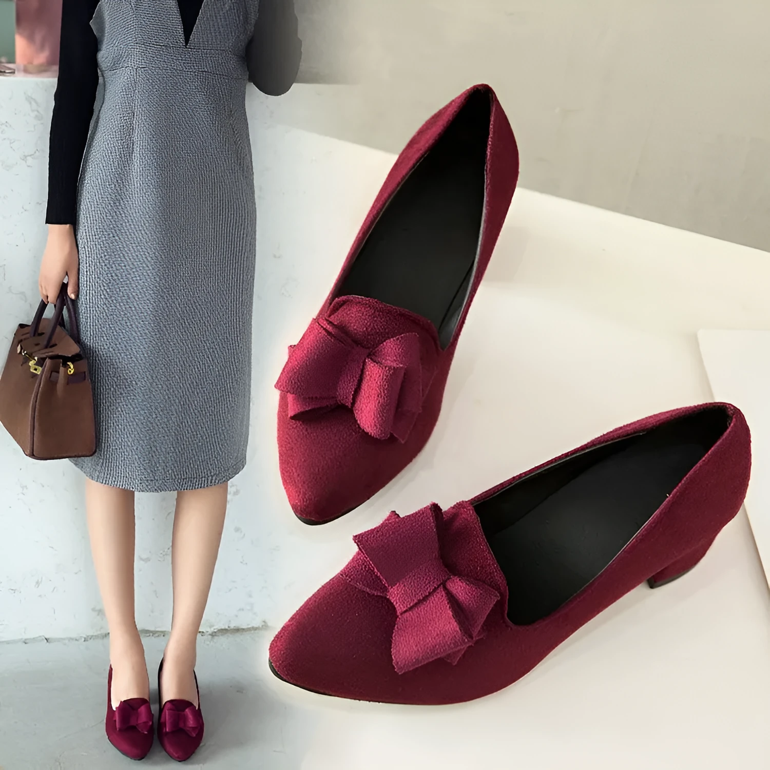 Pointy chunky medium heel shoes in black nubuck with 5.5cm block heel