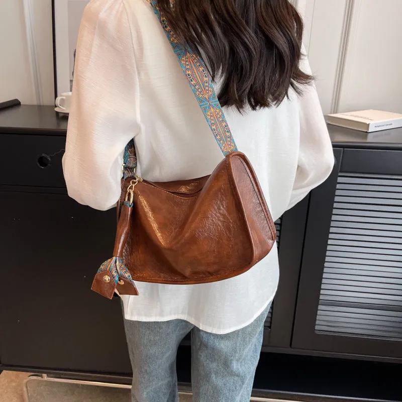 Casual single shoulder bag in solid colour, PU leather, wide strap, horizontal square shape, available in beige black coffee green brown