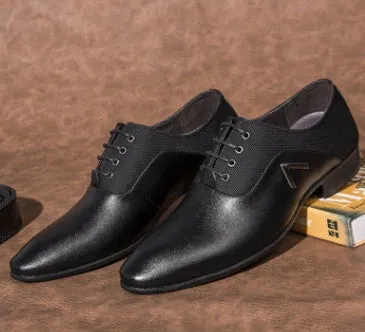 Men's black Oxford business casual shoe with a low-cut PU leather upper and rubber sole on a white background