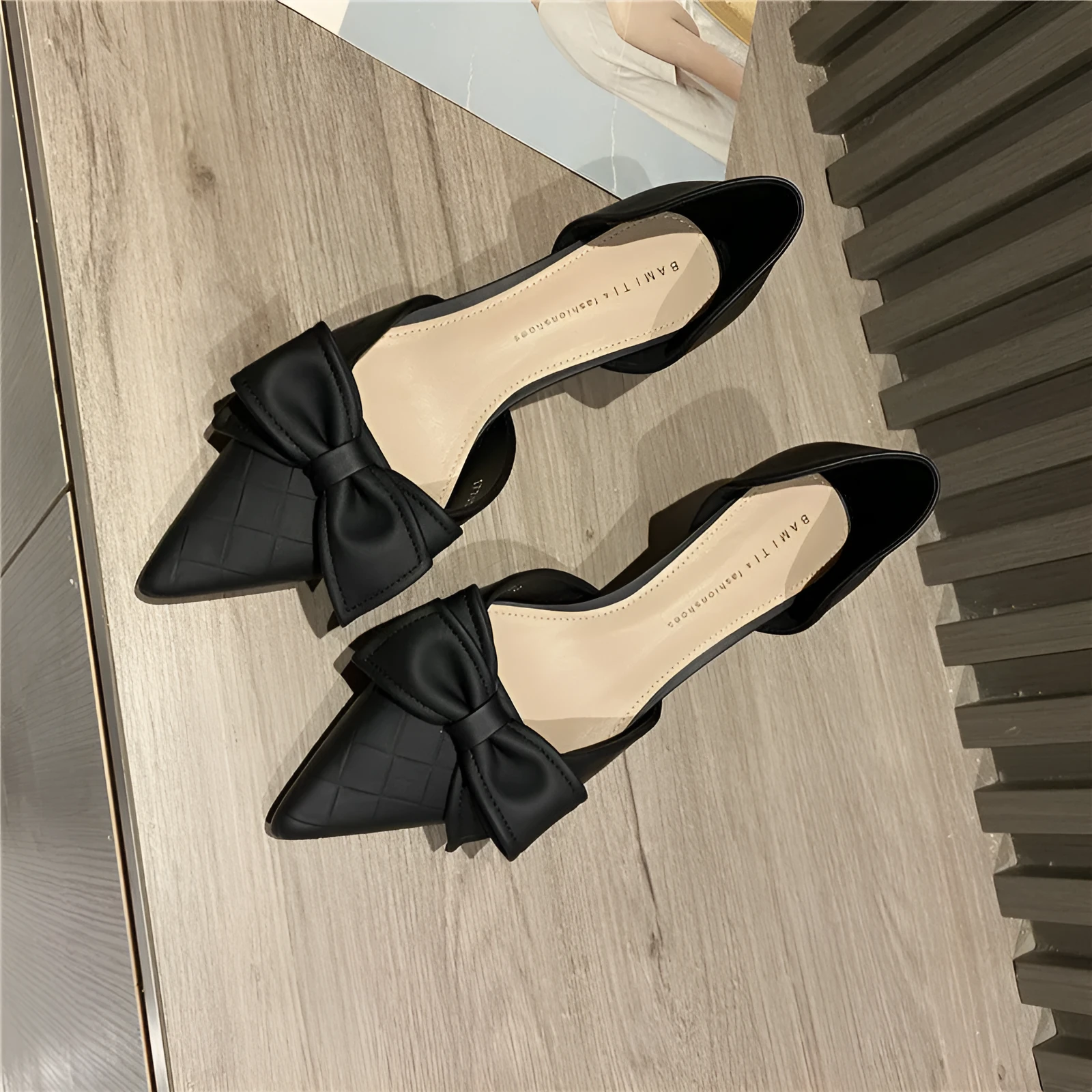 White French small heel women's wedding shoes with PU upper and rubber sole, white colour