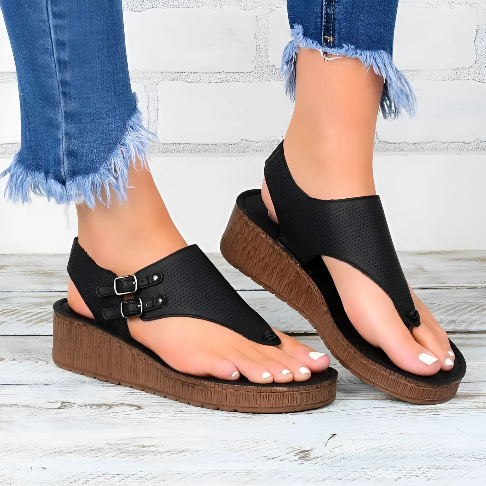 Women's platform wedge sandals with cutout stitching in black, artificial PU upper and rubber sole