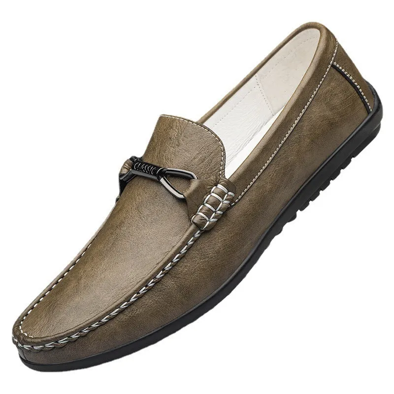 Breathable soft bottom slip-on casual shoes in solid colour with two-layer cowhide upper and rubber sole