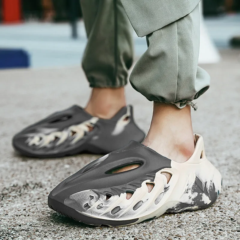 Men's camouflage coconut hole shoes in black camo pattern – EVA lightweight beach sandals with round toe and lace-up closure
