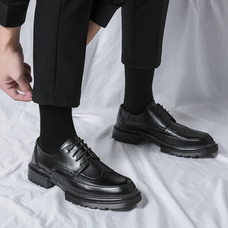 Plus size men's brogue shoes in black, British style, PU upper, low top, rubber sole