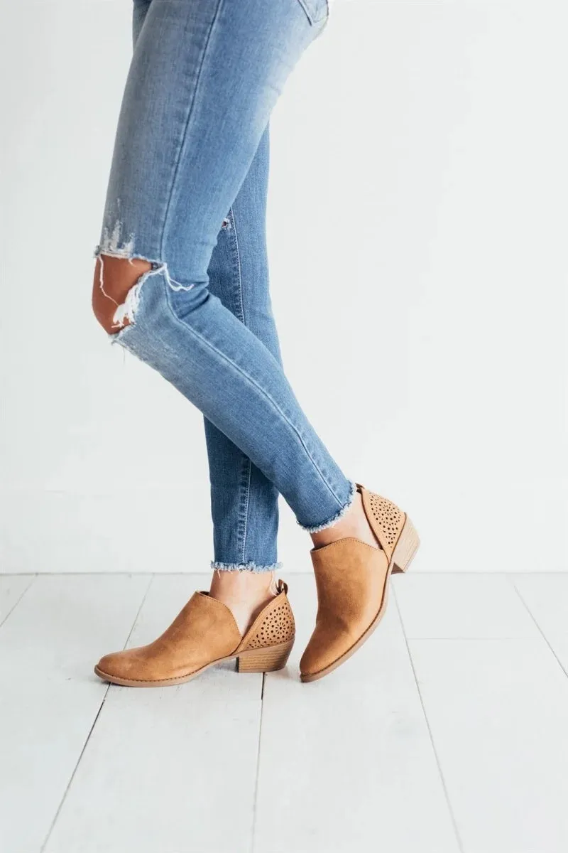 Women beige retro mesh chunky heel ankle boots with cut-out perforated synthetic leather upper, round toe, slip-on style
