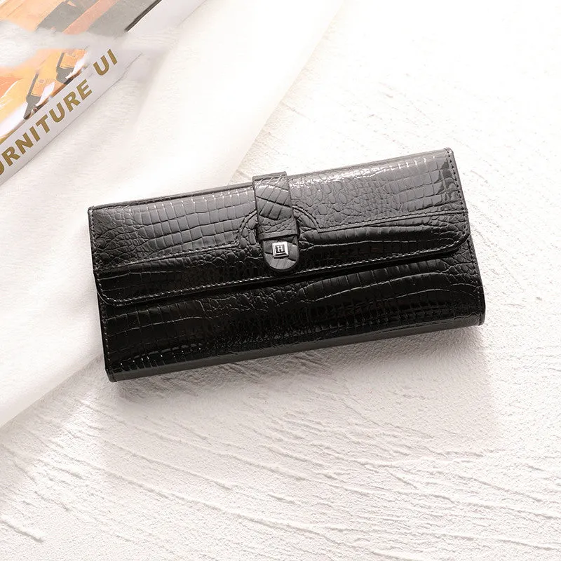 Women's genuine leather compact wallet in solid colour, size 19x10x3cm, available in wine red, black, peacock blue, brown