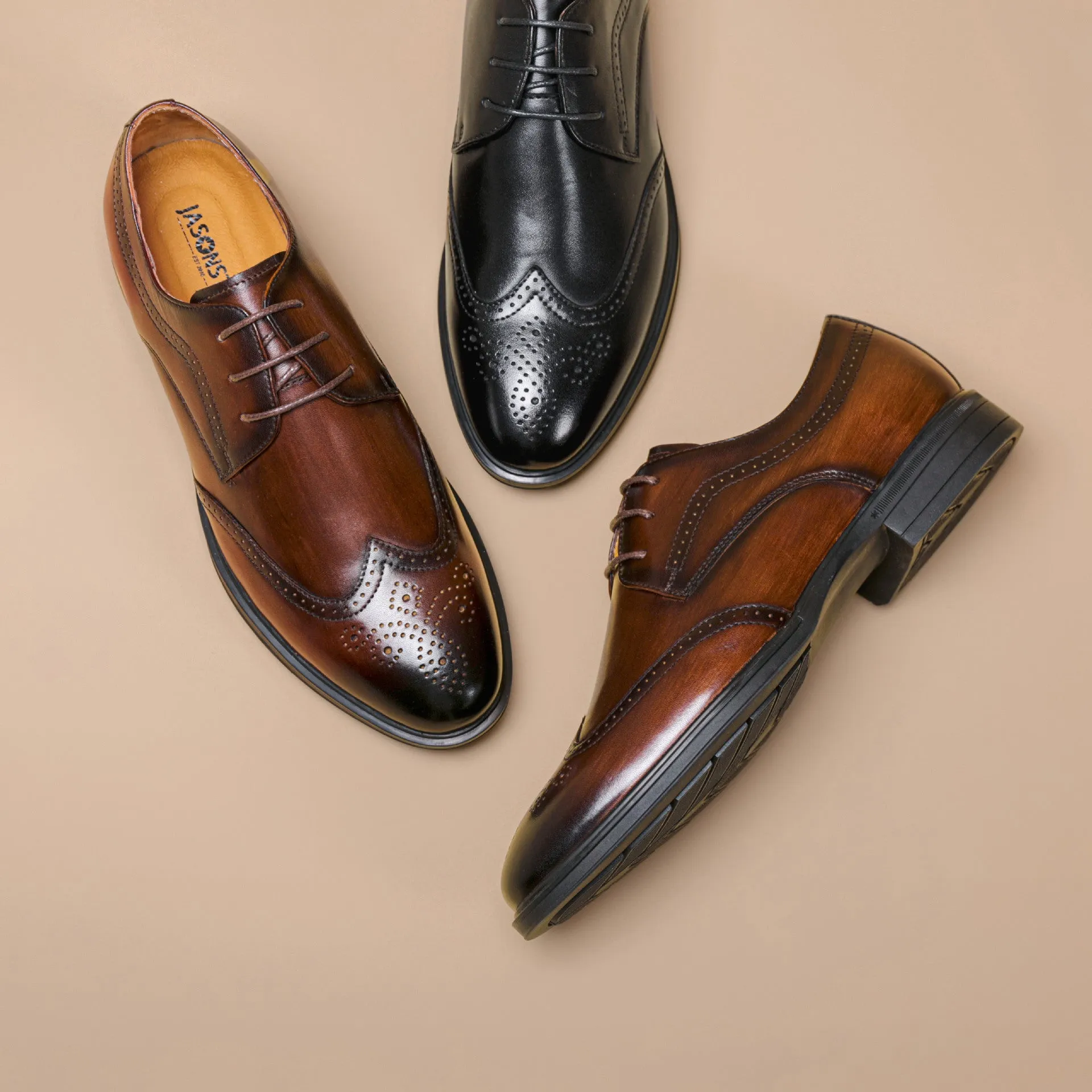 Men's leather Oxford brogue shoes in black and dark brown with round toe and rubber sole