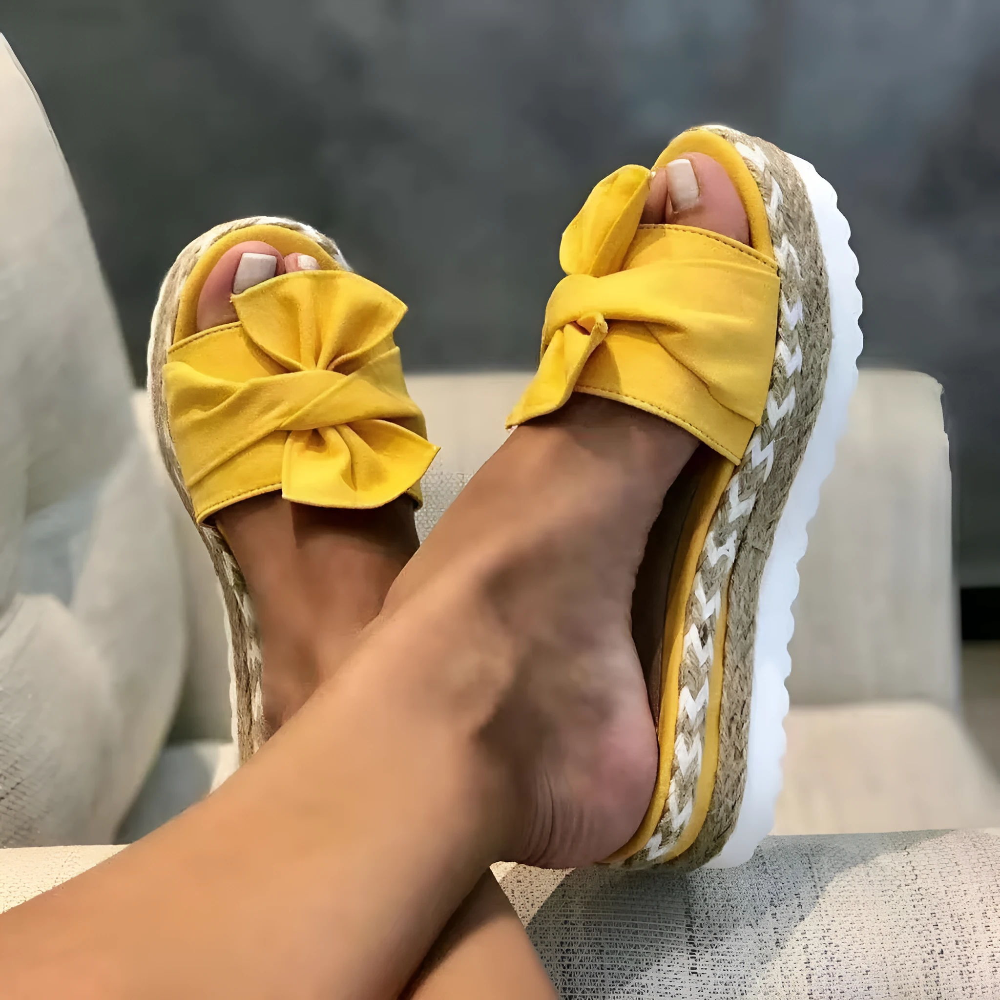 Platform wedge heel ladies bow sandals in cloth with imitation leather lining, size 35-43, multiple colours
