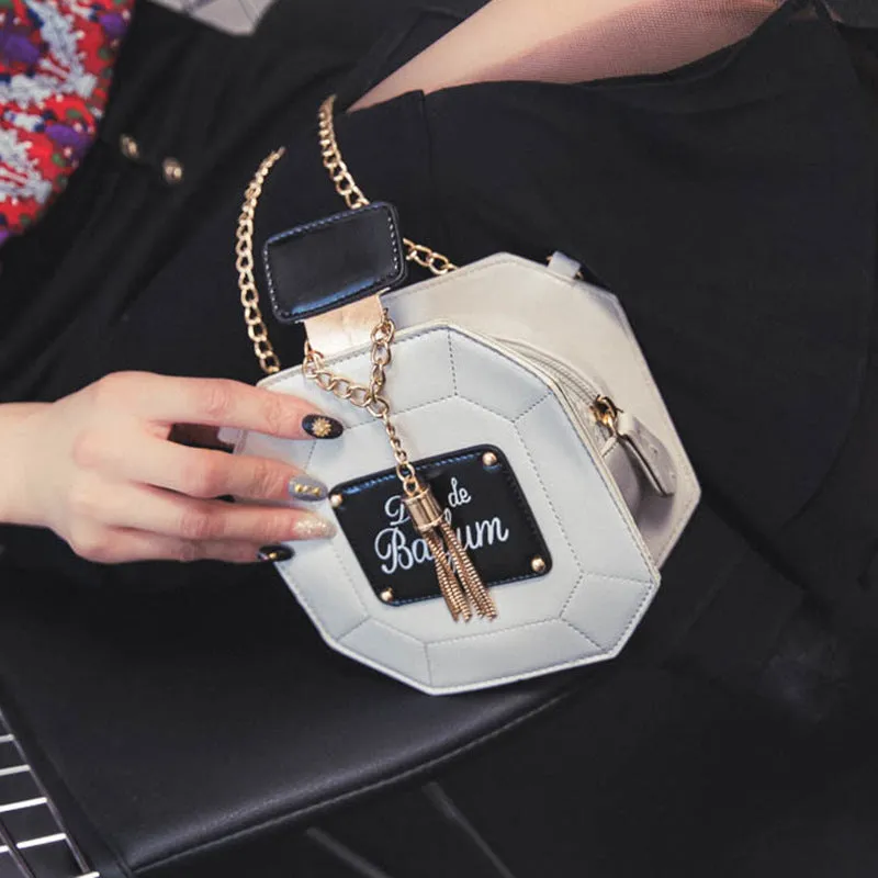 Mini chain crossbody bag women's round PU medium shoulder bag with printed letters and zipper closure in black