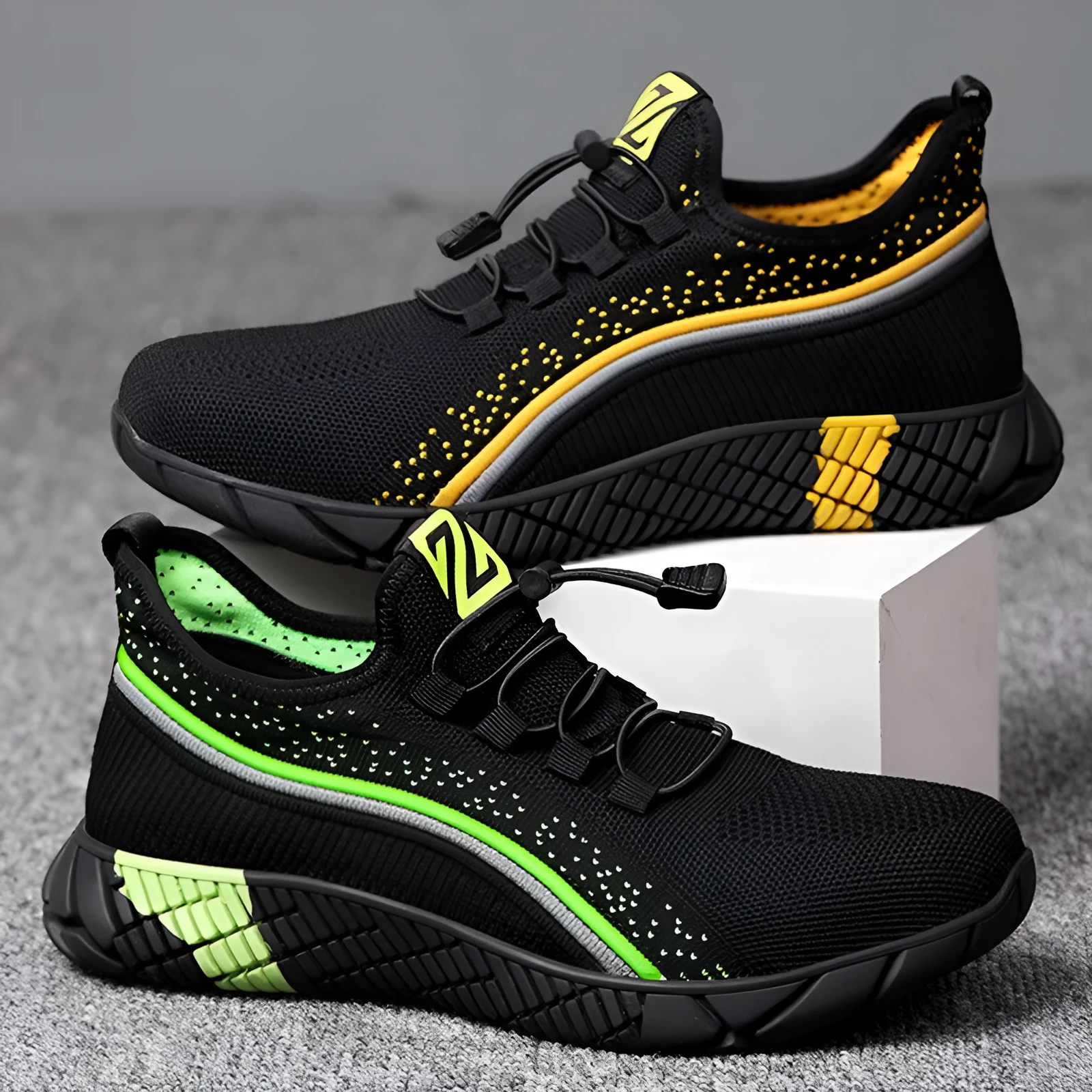 Men's flying woven breathable low-cut puncture-proof labour insurance safety shoes in black and green colour