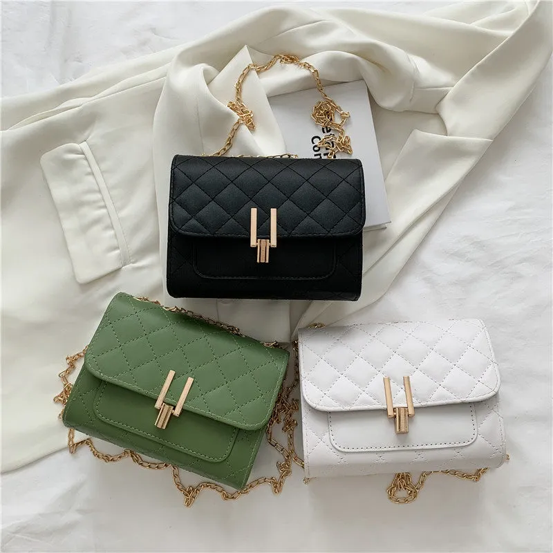 Women's diamond lattice chain crossbody bag in PU leather with adjustable strap