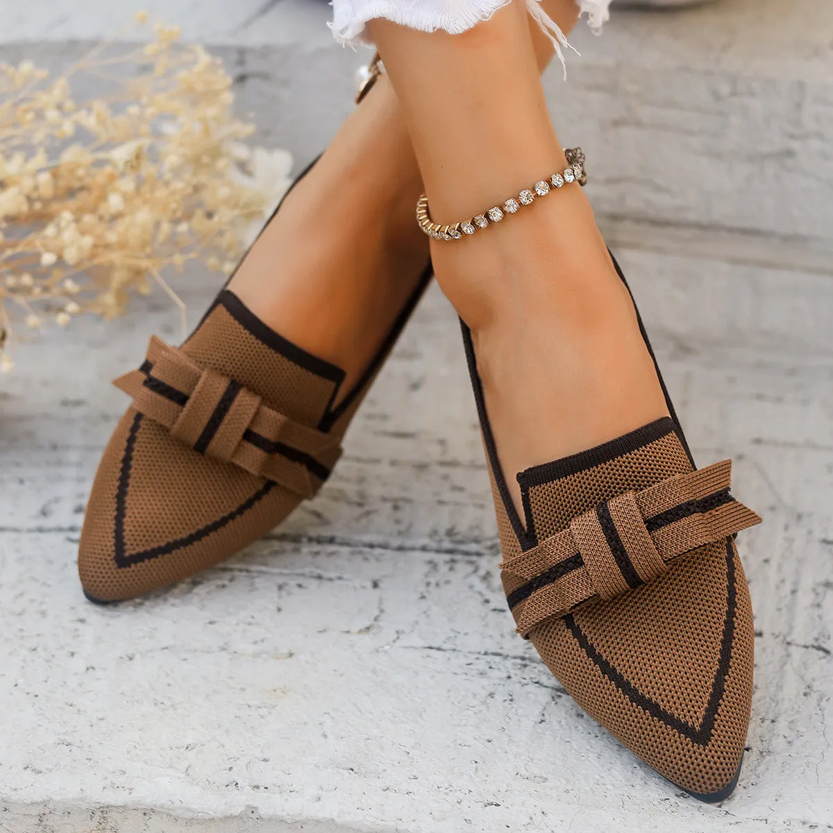 Women's fabric flat shoes with bowknot detail in brown low heel casual style