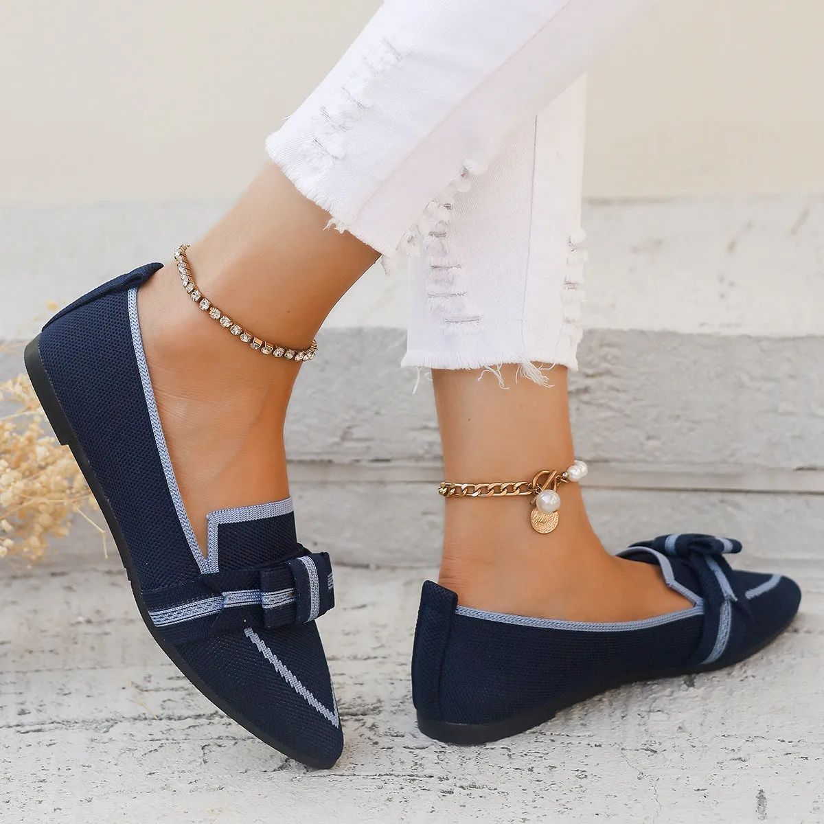 Women's fabric flat shoes with bowknot detail in brown low heel casual style