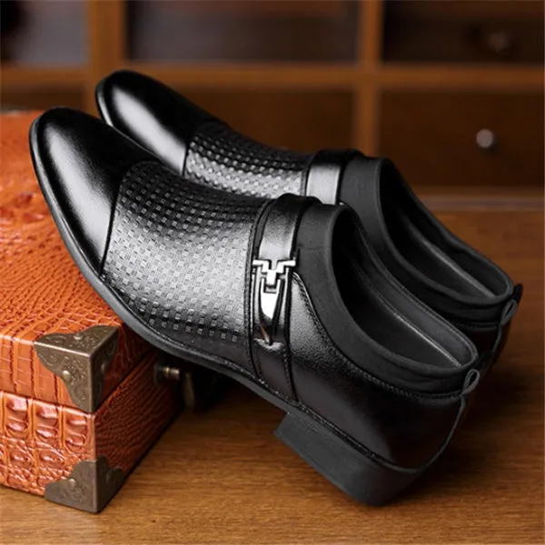 Formal men's leather shoes with artificial PU upper and rubber sole in black, size 38 to 48