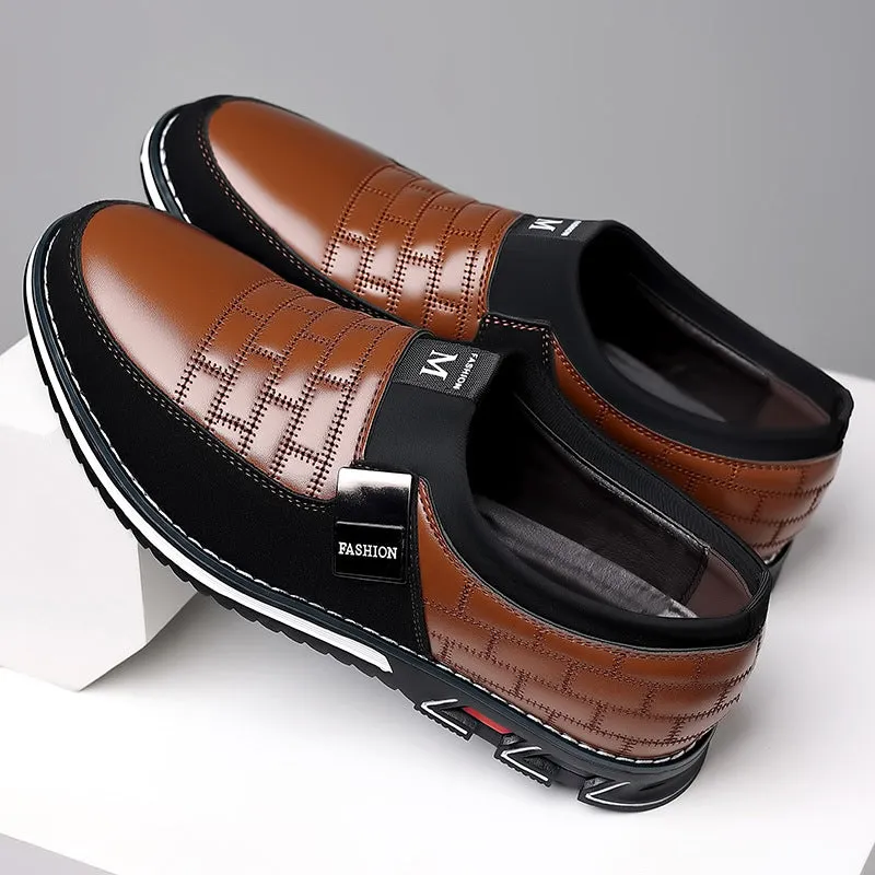 Slip-on men's plus size casual leather shoes in black with round toe and rubber sole