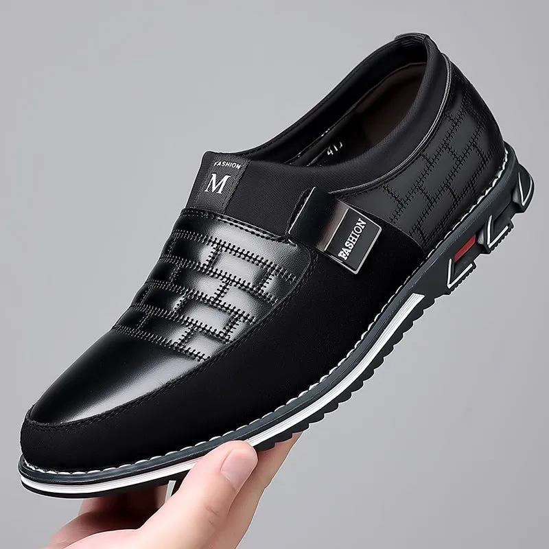 Slip-on men's plus size casual leather shoes in black with round toe and rubber sole