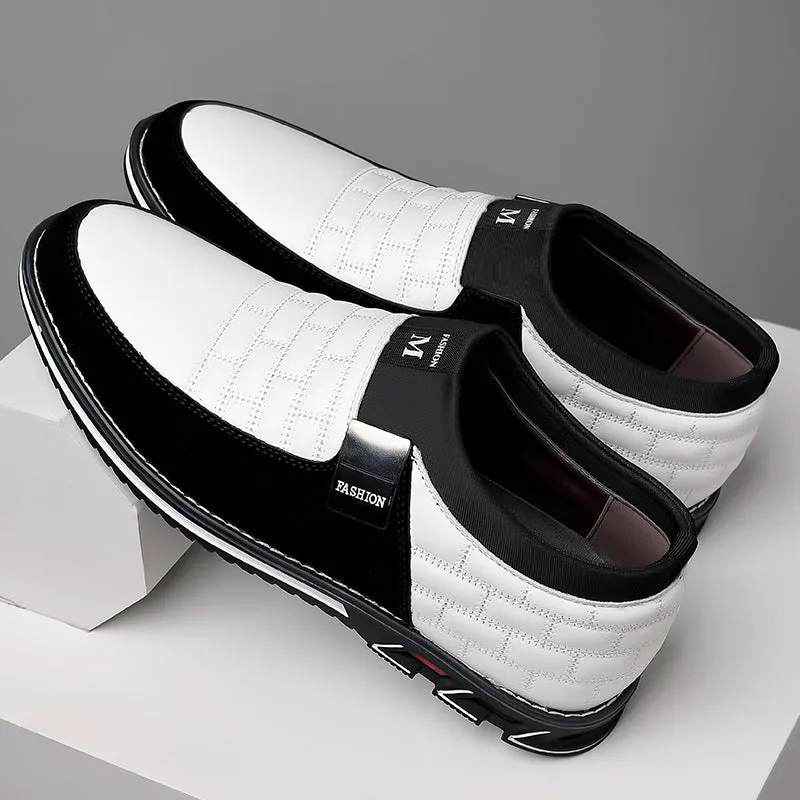 Slip-on men's plus size casual leather shoes in black with round toe and rubber sole