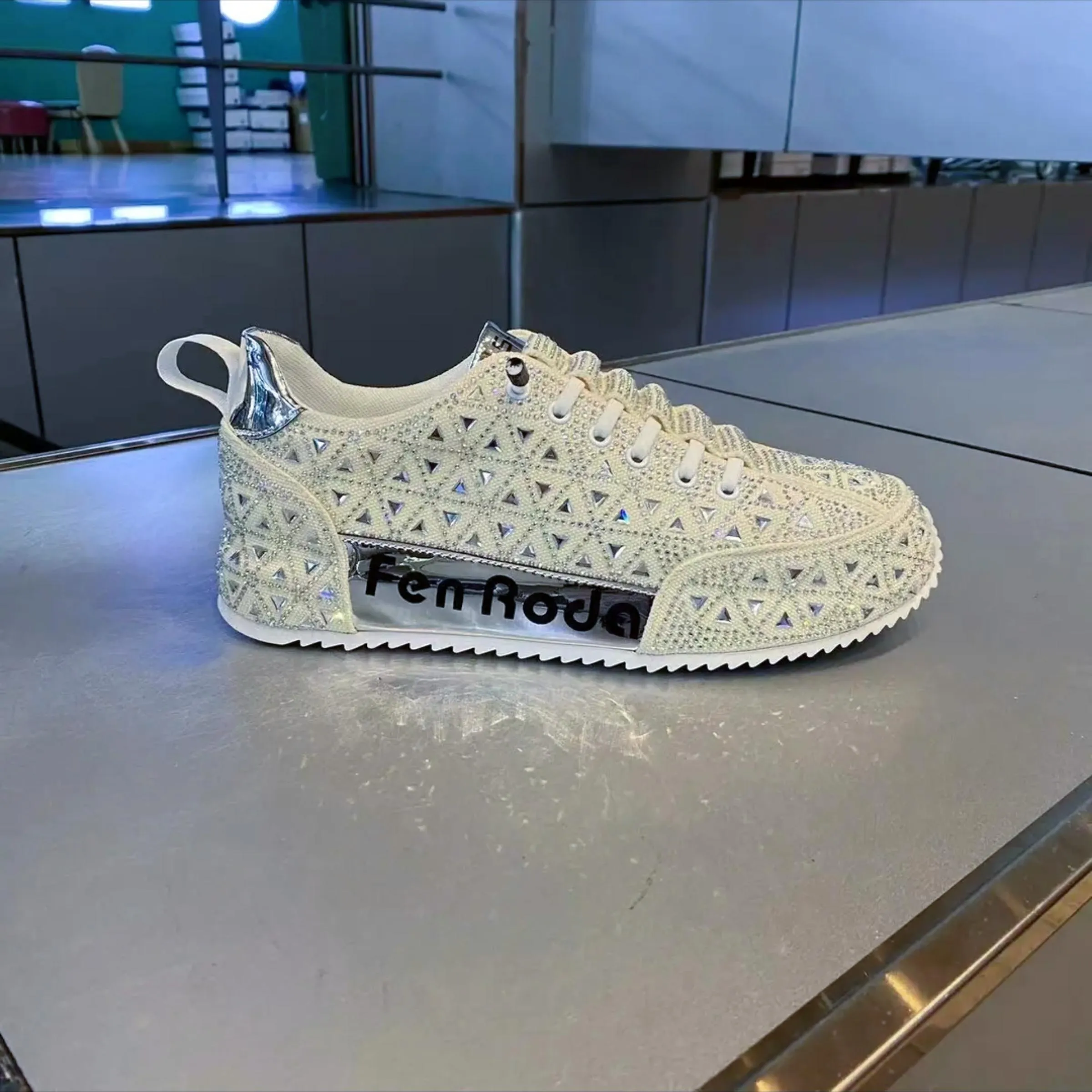 Men's slip-on breathable sneakers with hot drilling cloth surface, round toe, thick bottom rubber sole