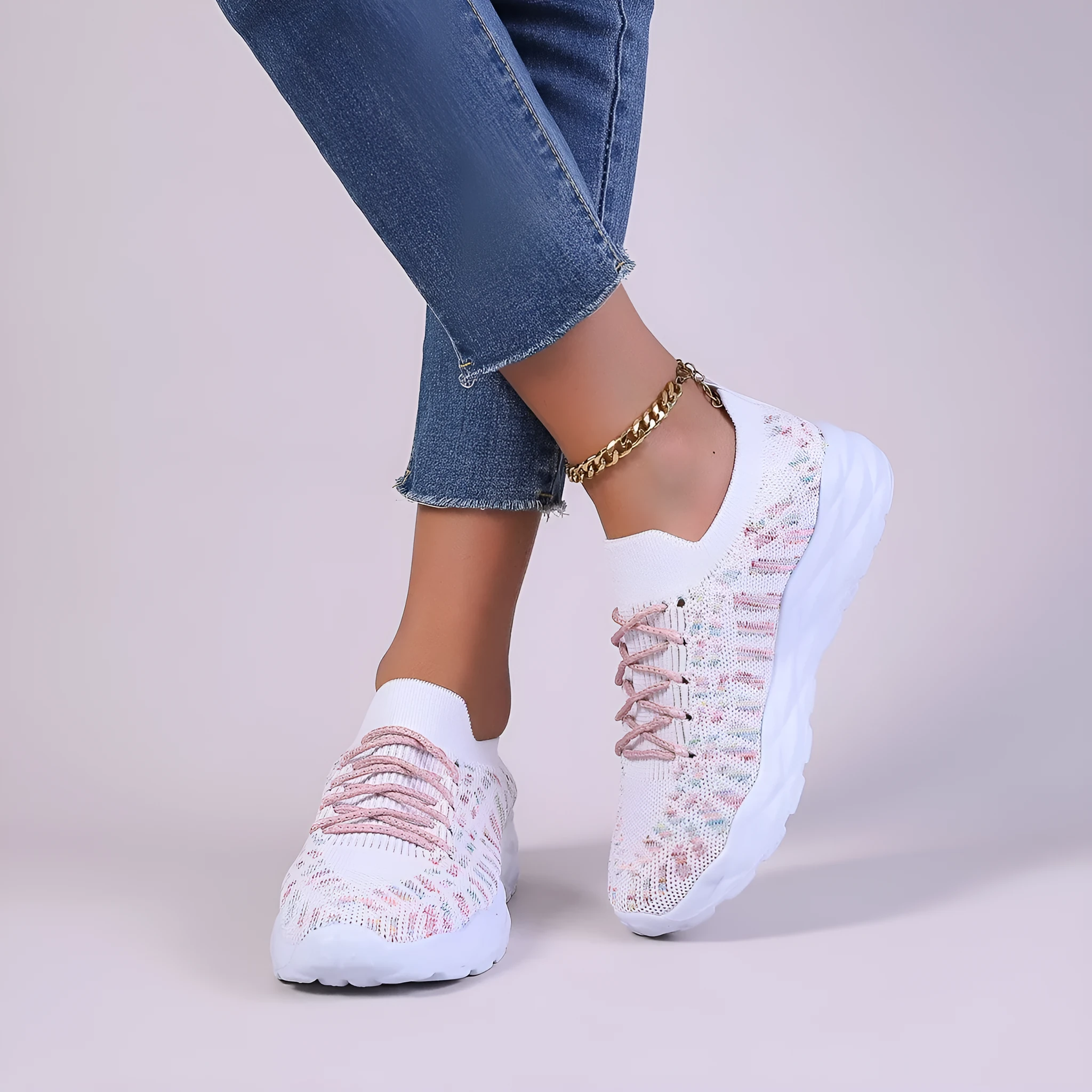 Solid colour women's flying woven pumps with mesh upper, flat heel, round toe, and cross shoulder straps