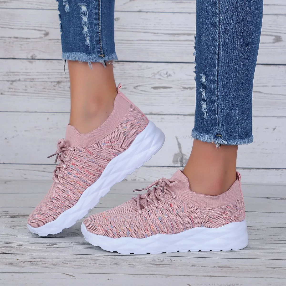 Solid colour women's flying woven pumps with mesh upper, flat heel, round toe, and cross shoulder straps