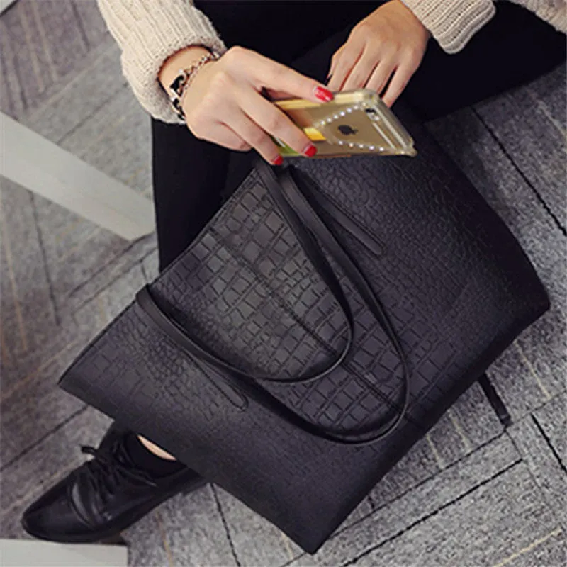 Simple fashion shoulder bag handbag in black or grey with European design